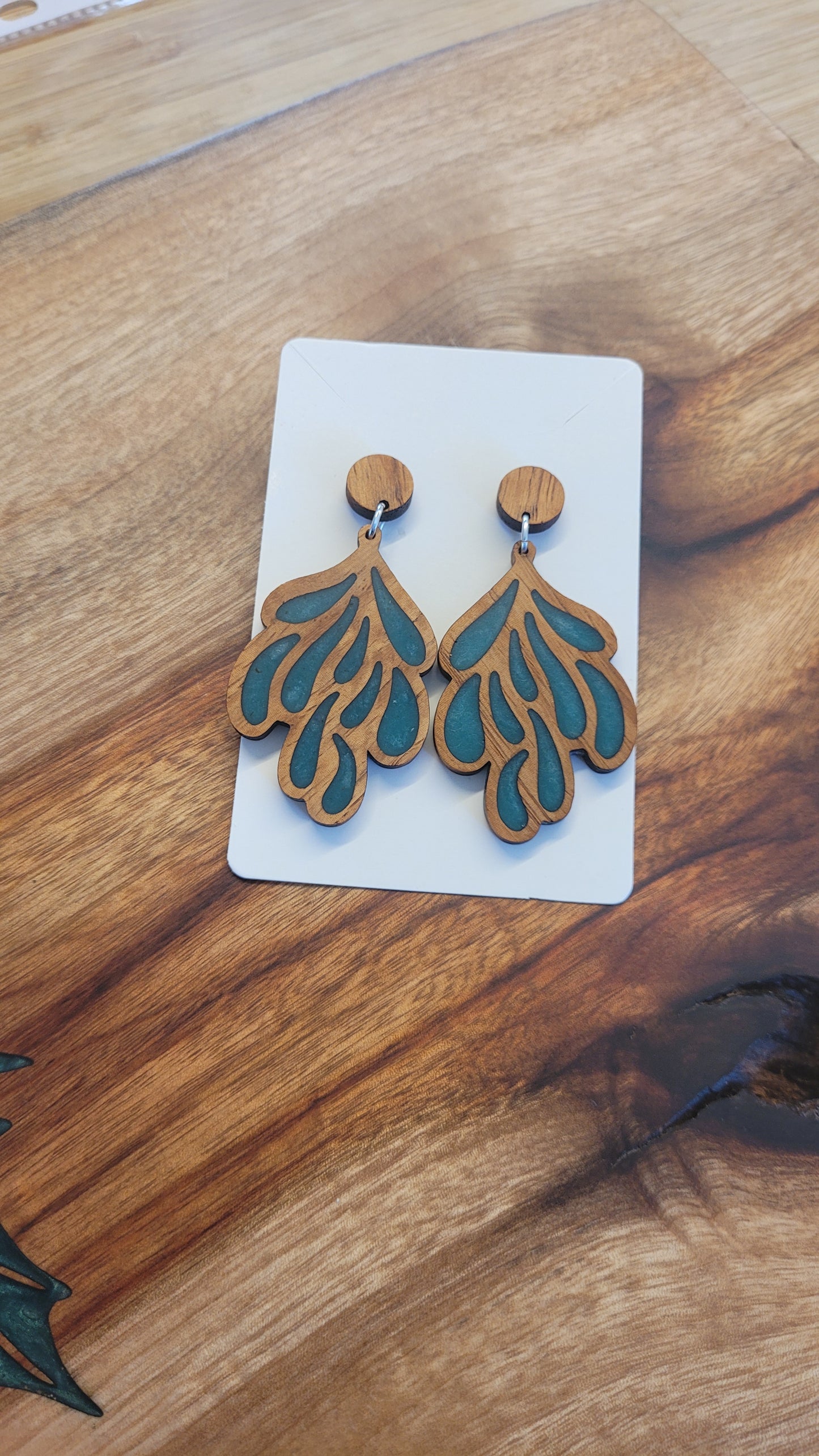 Native Australian Sea Kelp Earrings – Recycled Hardwood & Resin