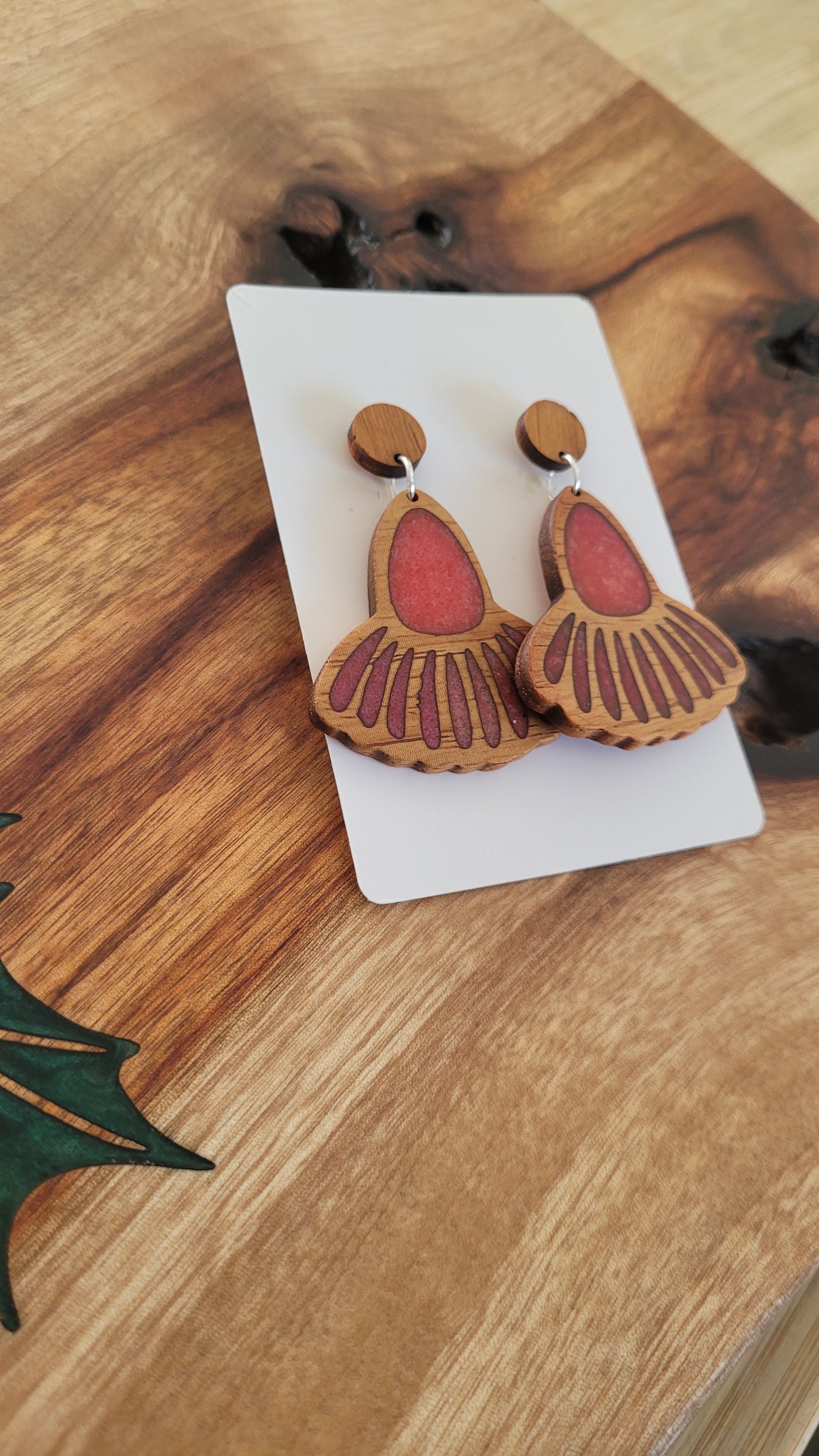 Native Australian Flowering Gum Earrings – Recycled Hardwood & Resin