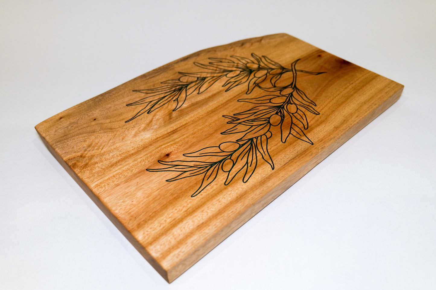 Olive Branch Engraved Serving Board – Natural Hardwood